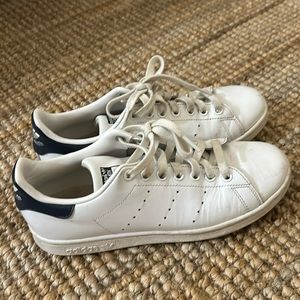 stan smith white and navy